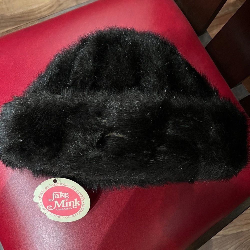 Vegan Faux Mink Fur hat | Chic Made | NWT (tag is ripped) | deep brown color